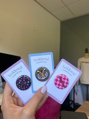 Teddyred Retro Button Badge
